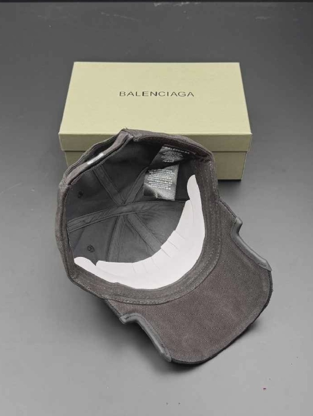 Balenciaga Brown Distressed Logo Baseball Cap - Picture 6 of 8
